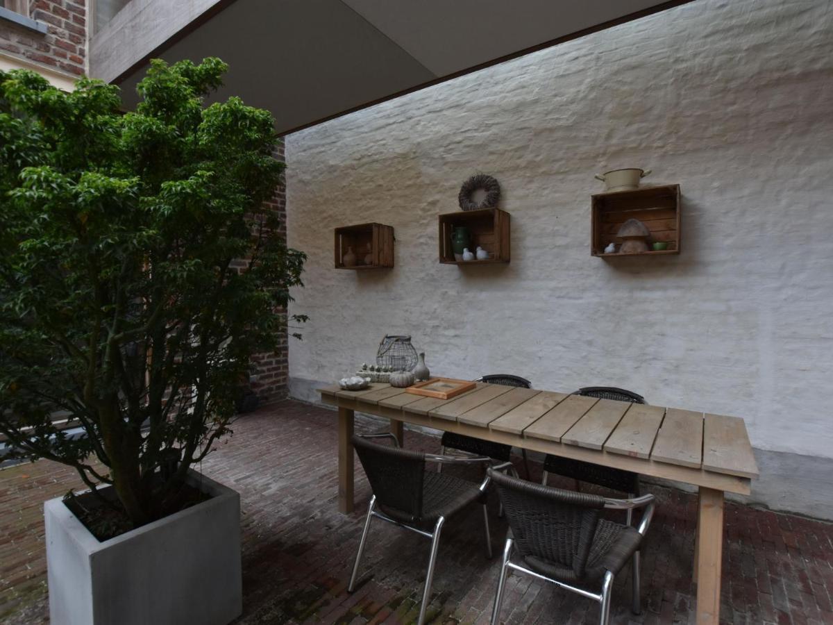 Studio In Ieper With Terrace Esterno foto
